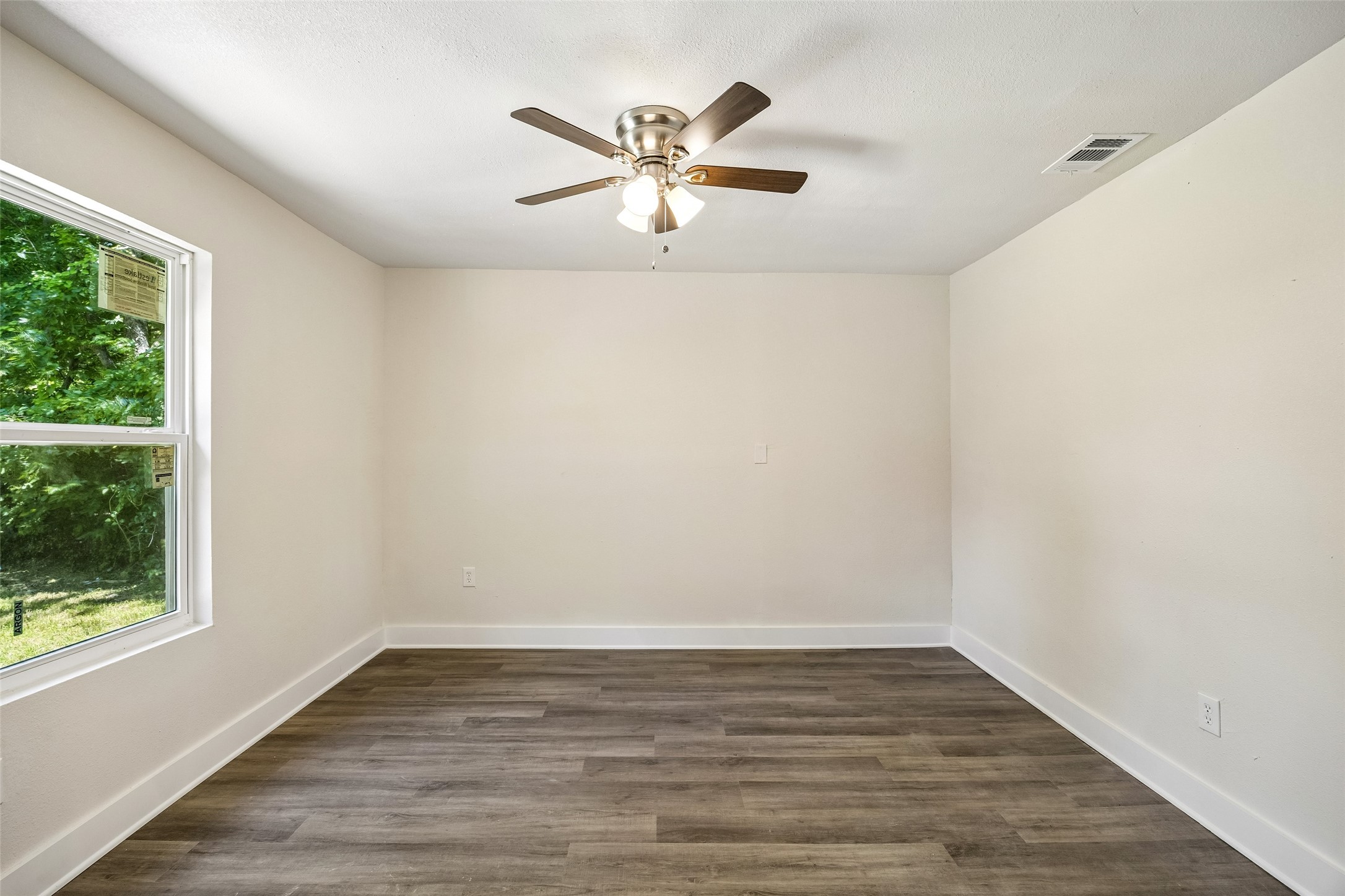 1265 E Maddox Avenue Fort Worth TX 76104