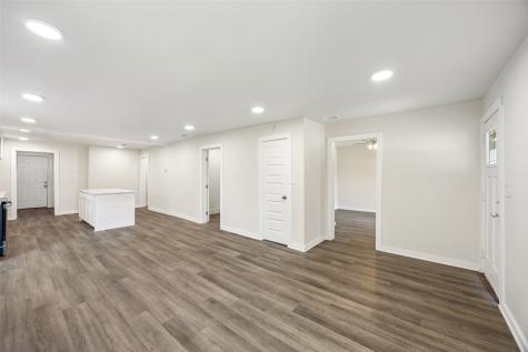 1265 E Maddox Avenue Fort Worth TX 76104