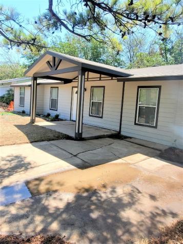 912 Glynn Oaks Drive Arlington TX 76010