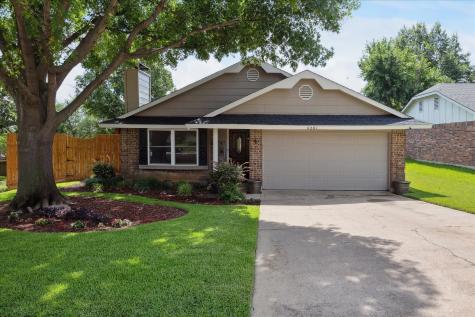 4201 Ravenhill Lane Arlington TX 76016