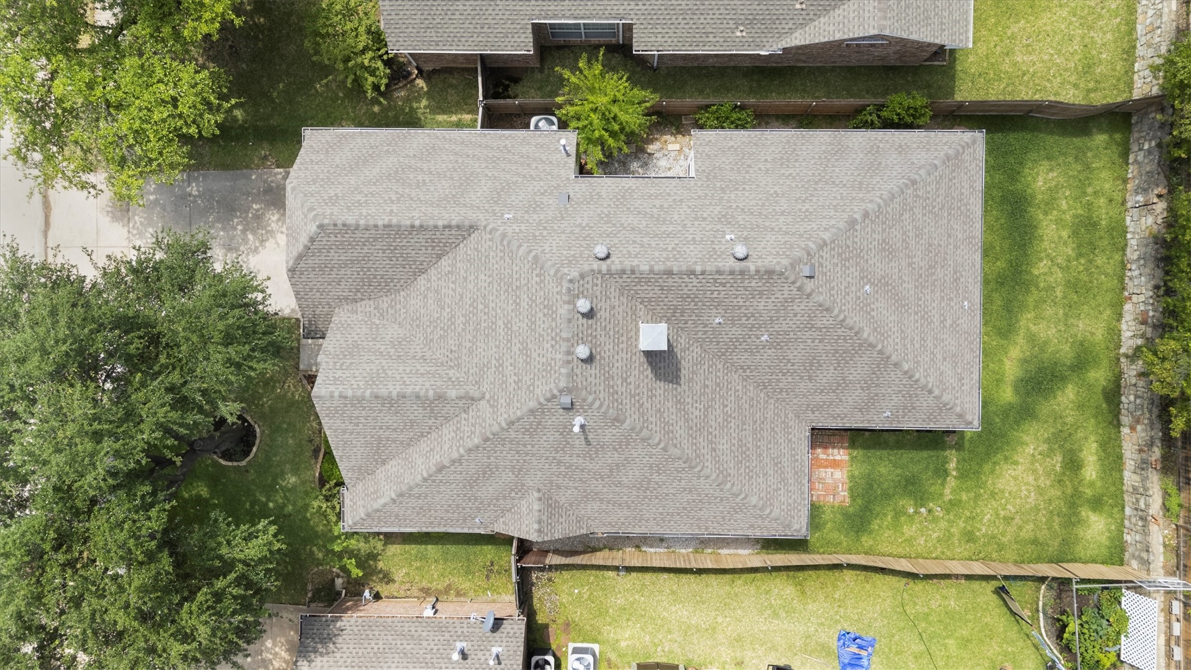 9813 Cliffside Drive Irving TX 75063