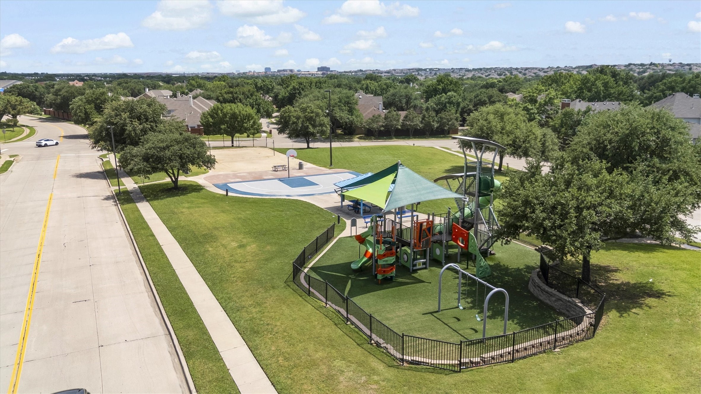 9813 Cliffside Drive Irving TX 75063
