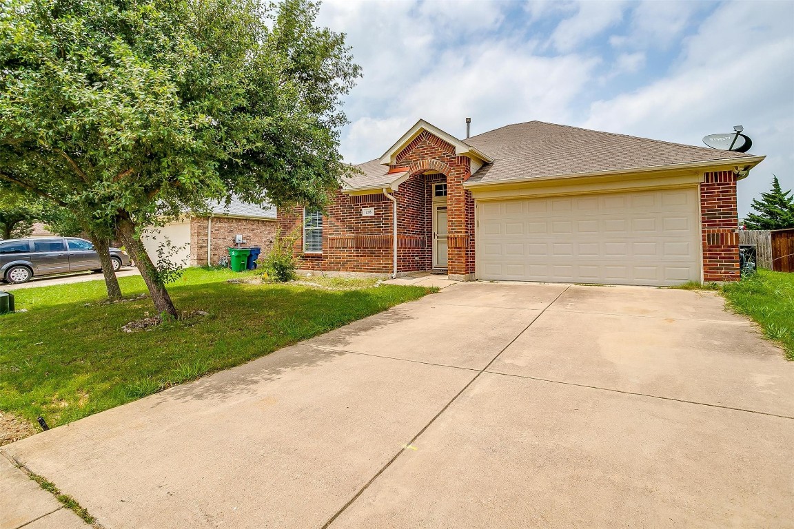 215 Arabian Road Waxahachie TX 75165