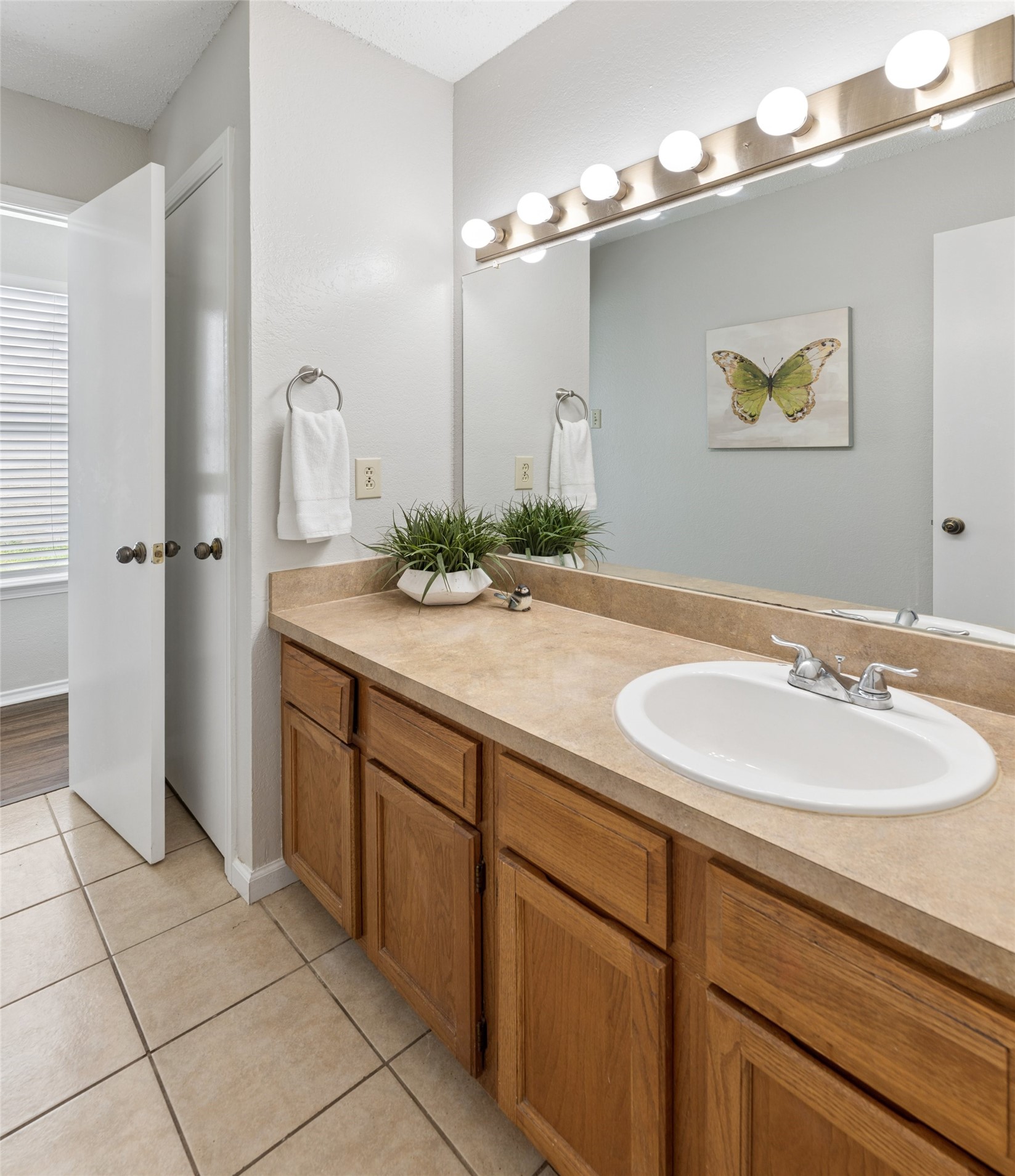 1803 Scottsdale Drive Arlington TX 76018