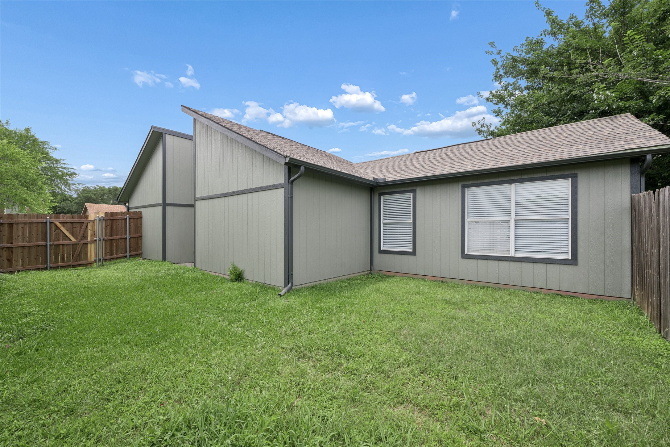 1803 Scottsdale Drive Arlington TX 76018