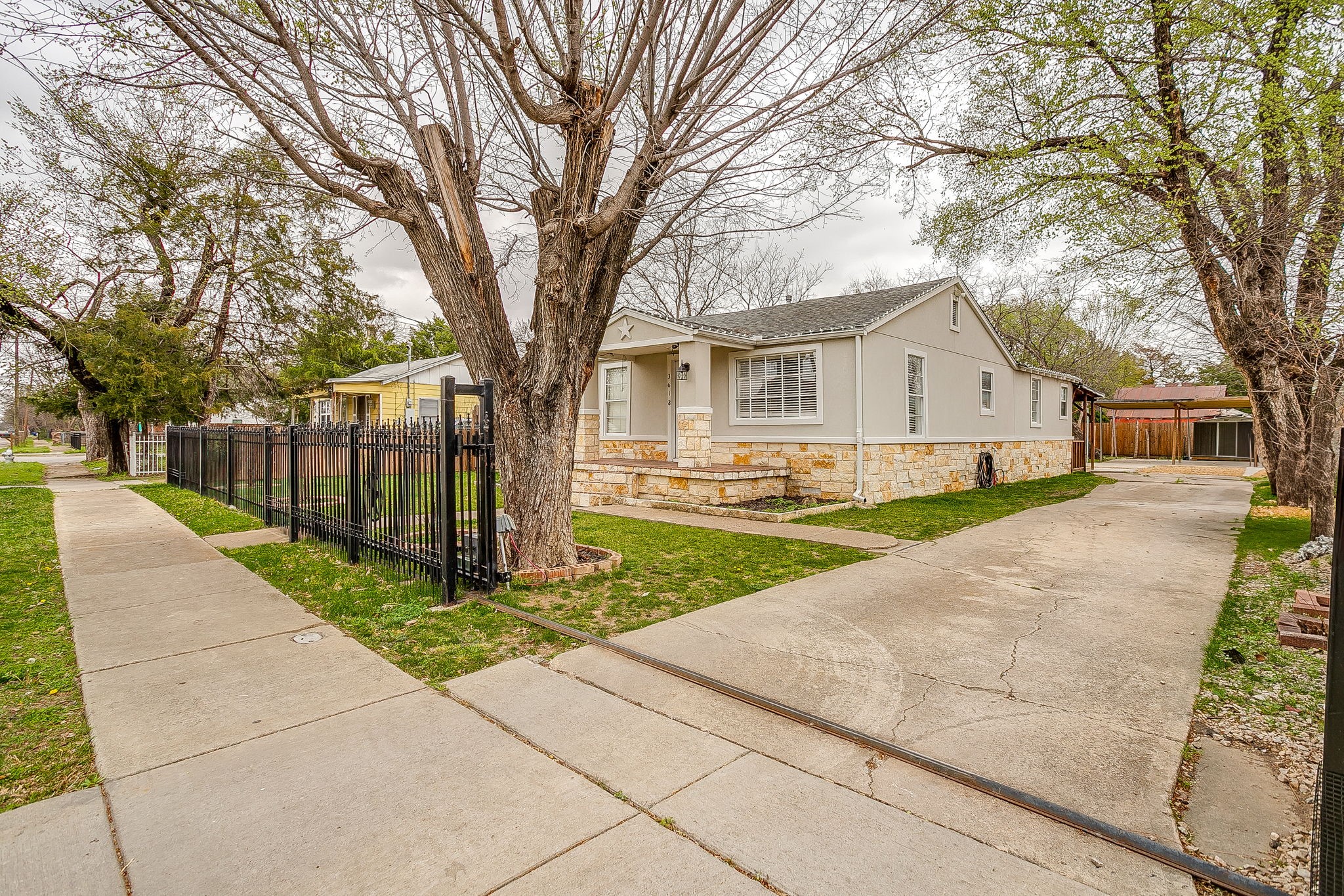 3618 Palacios Avenue Dallas TX 75212