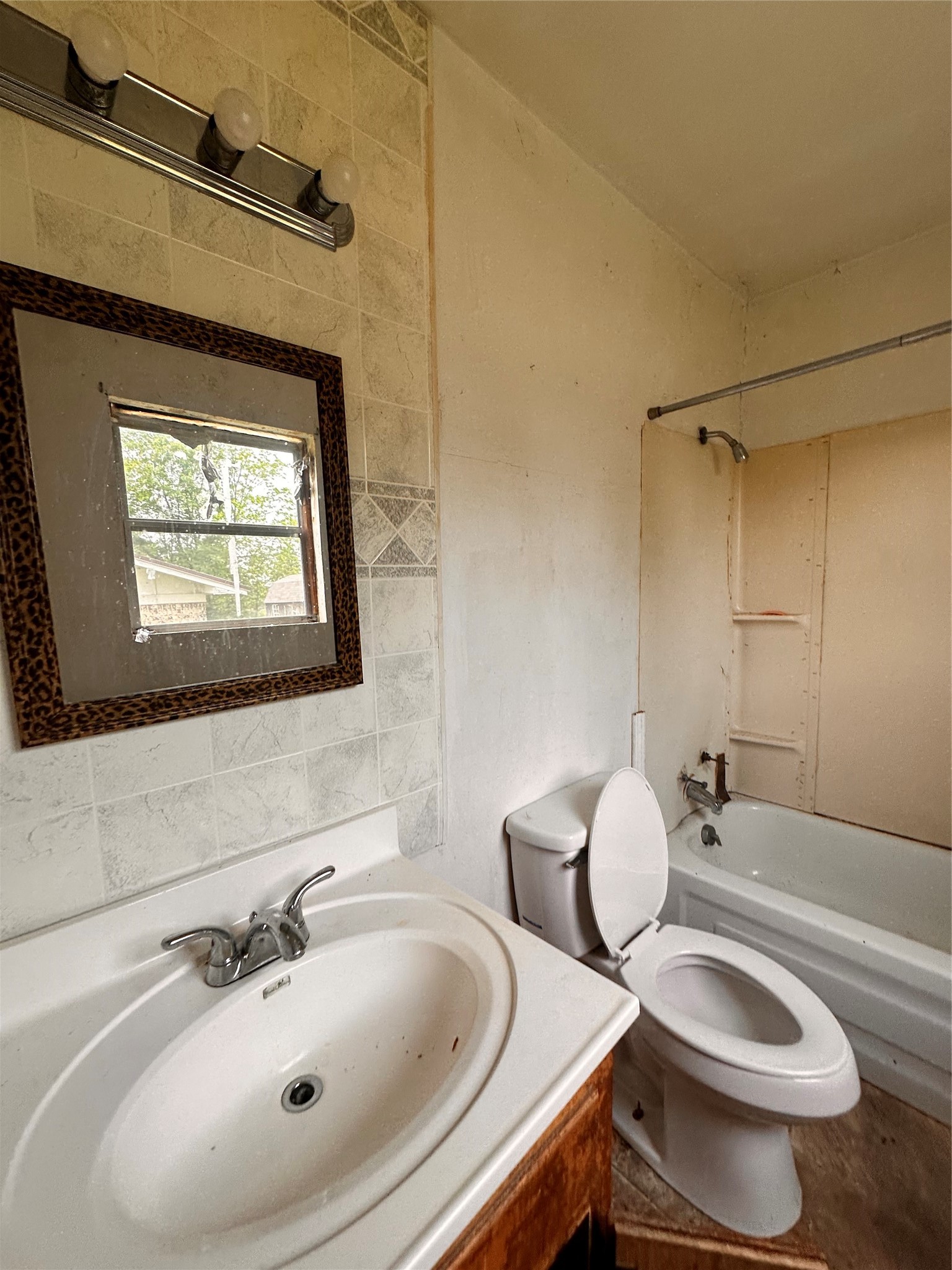 105 Caddo Naples TX 75568