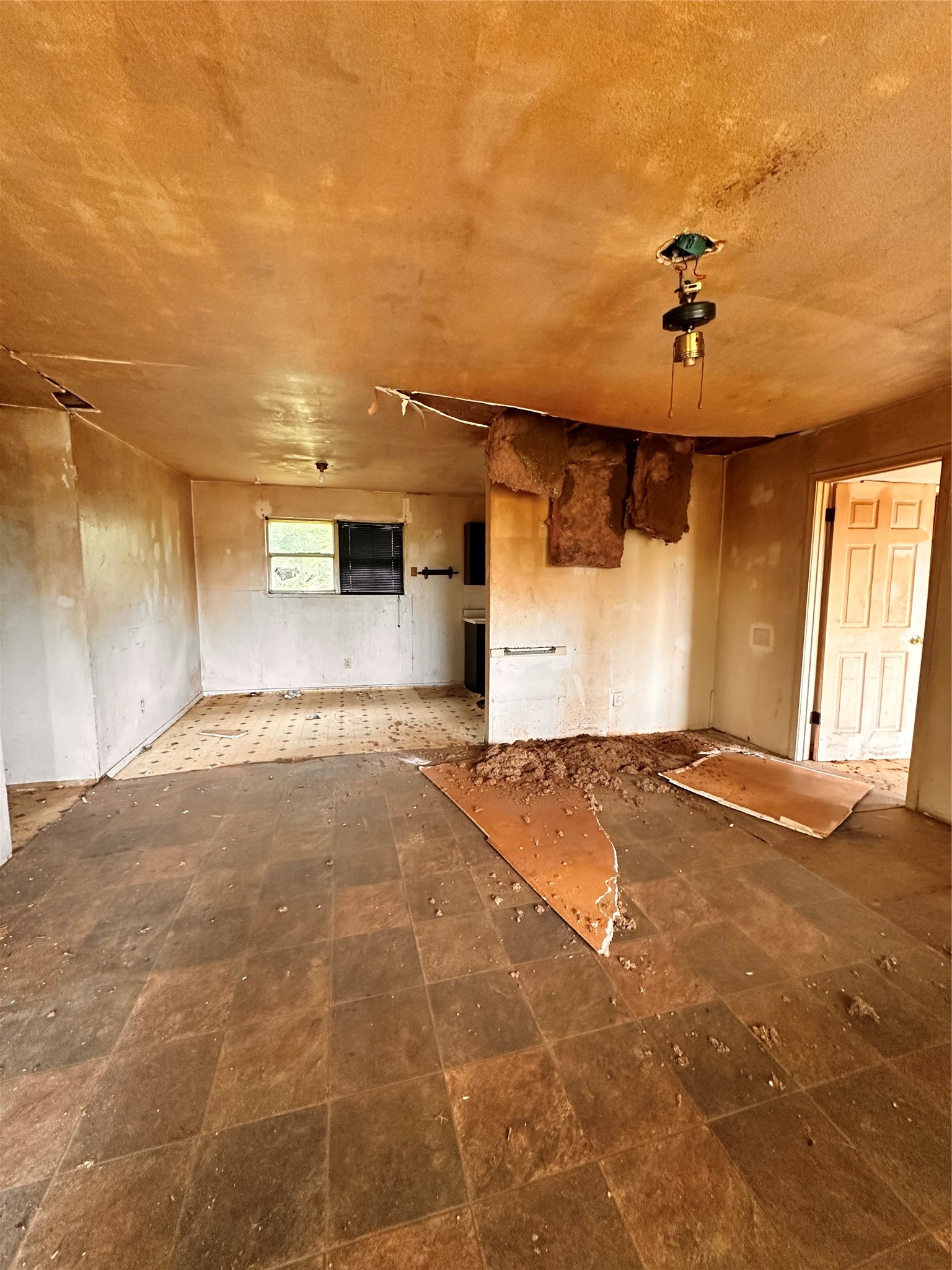 105 Caddo Naples TX 75568