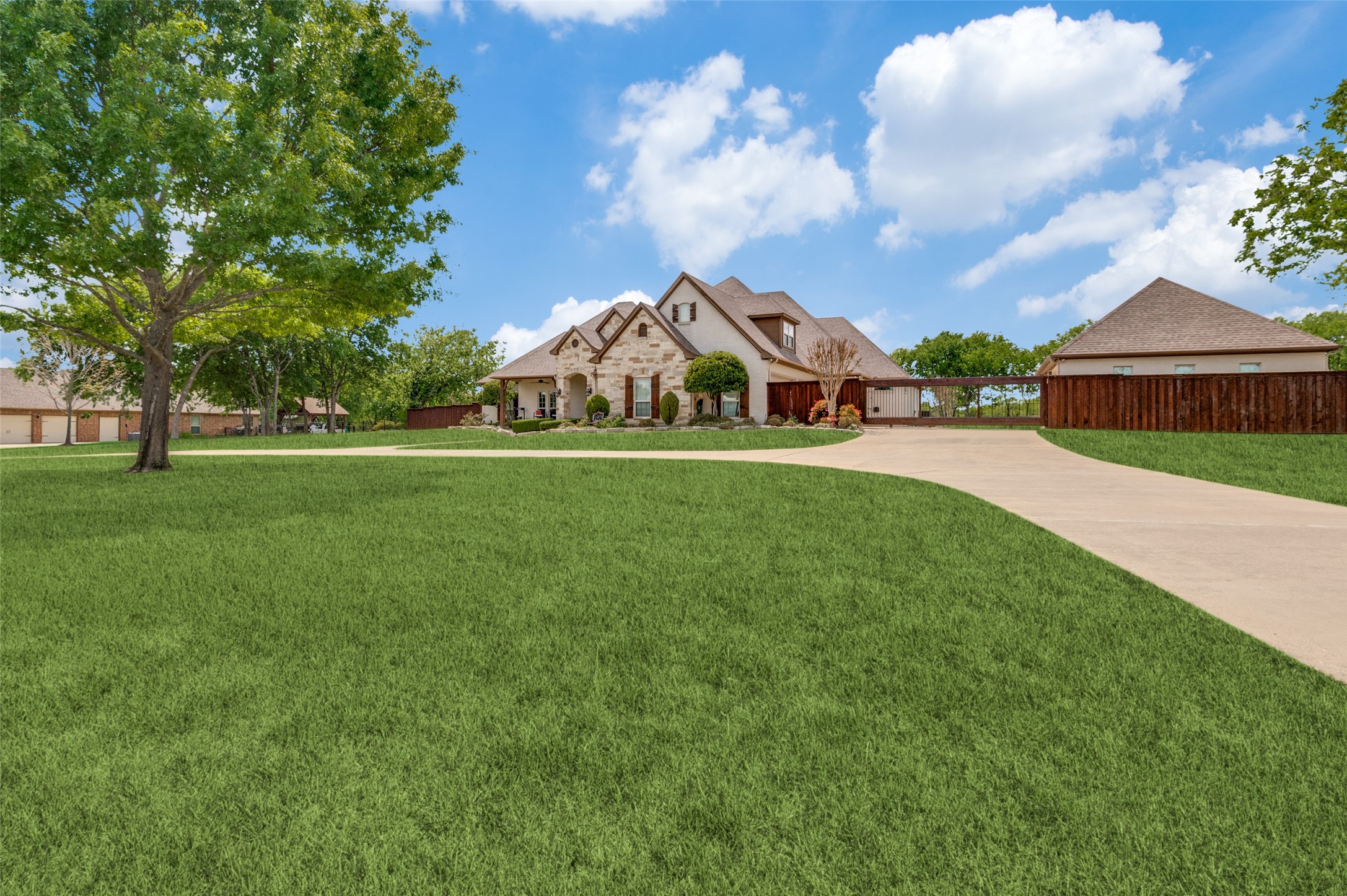 4041 Blackchamp Road Midlothian TX 76065