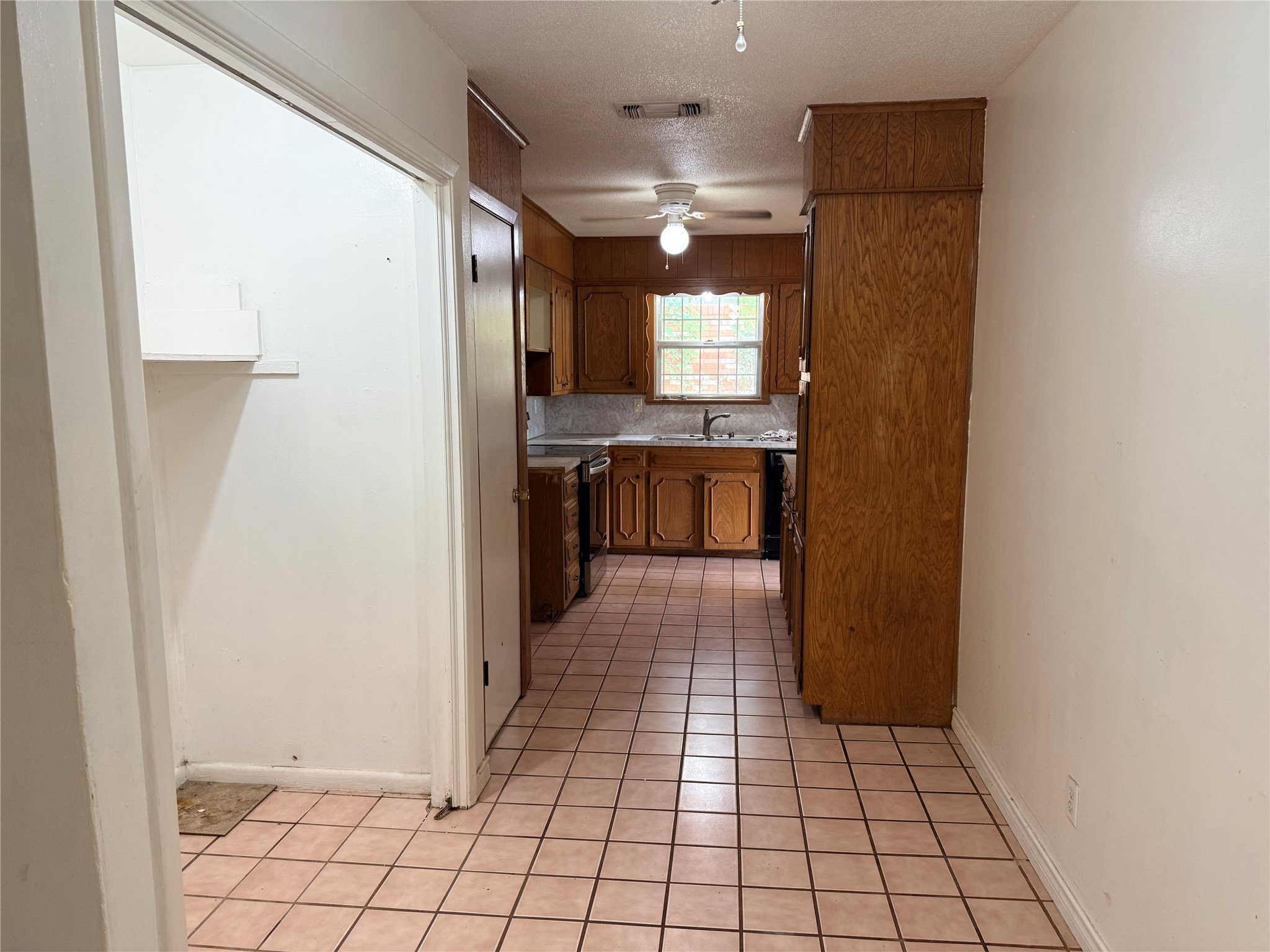 1347 Crestview Drive Denison TX 75020