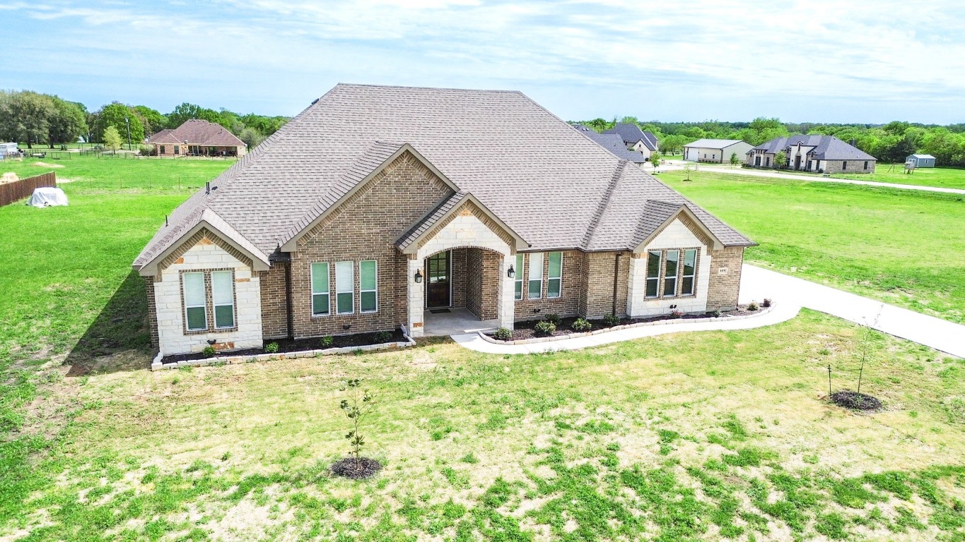 109 Sanders Drive Waxahachie TX 75165