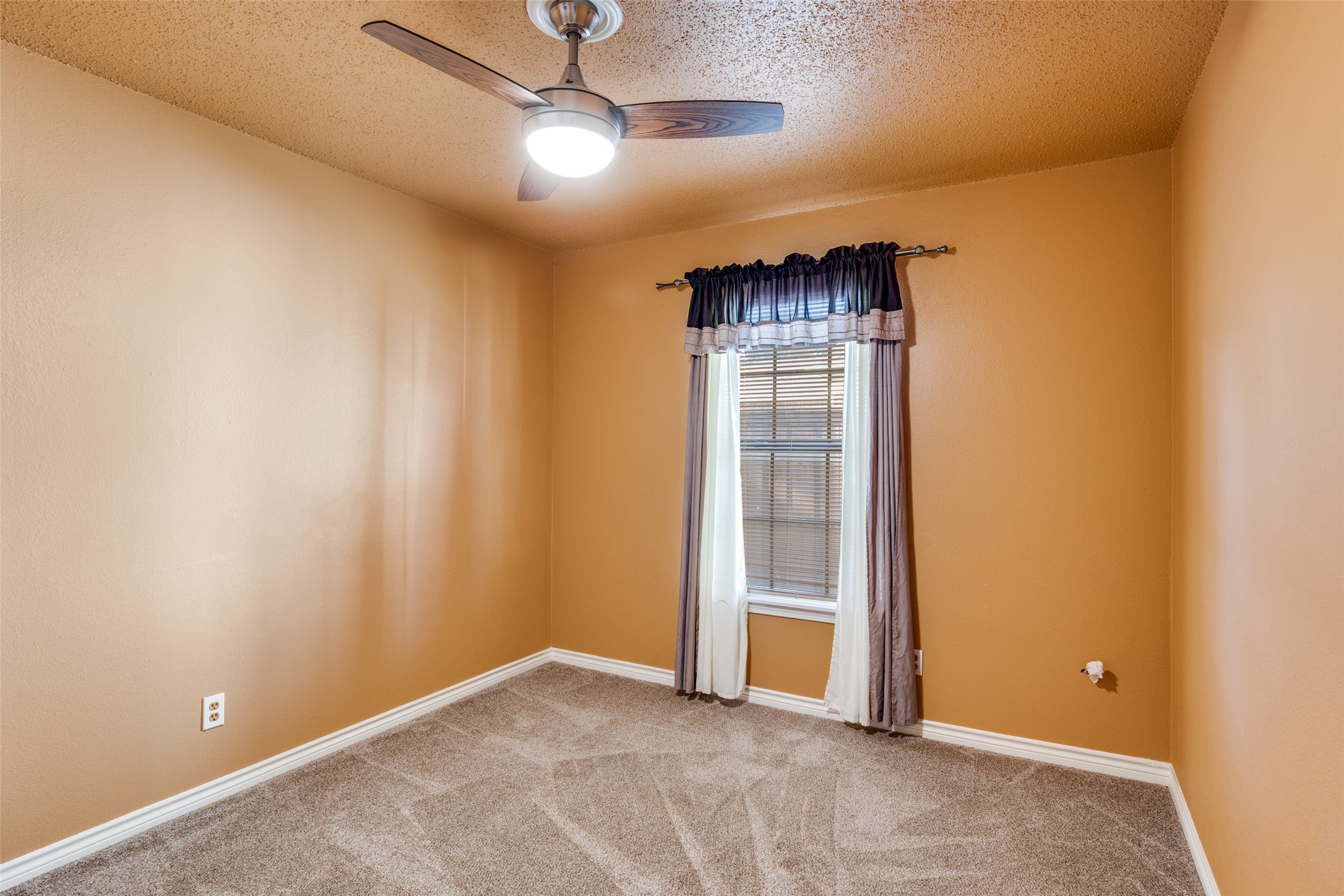 2709 Deer Creek Court Garland TX 75040