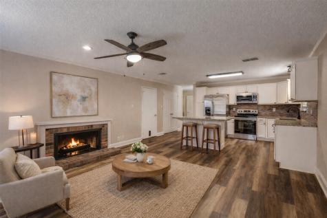 2709 Deer Creek Court Garland TX 75040