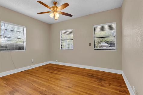 513 W Texas Street Denison TX 75020