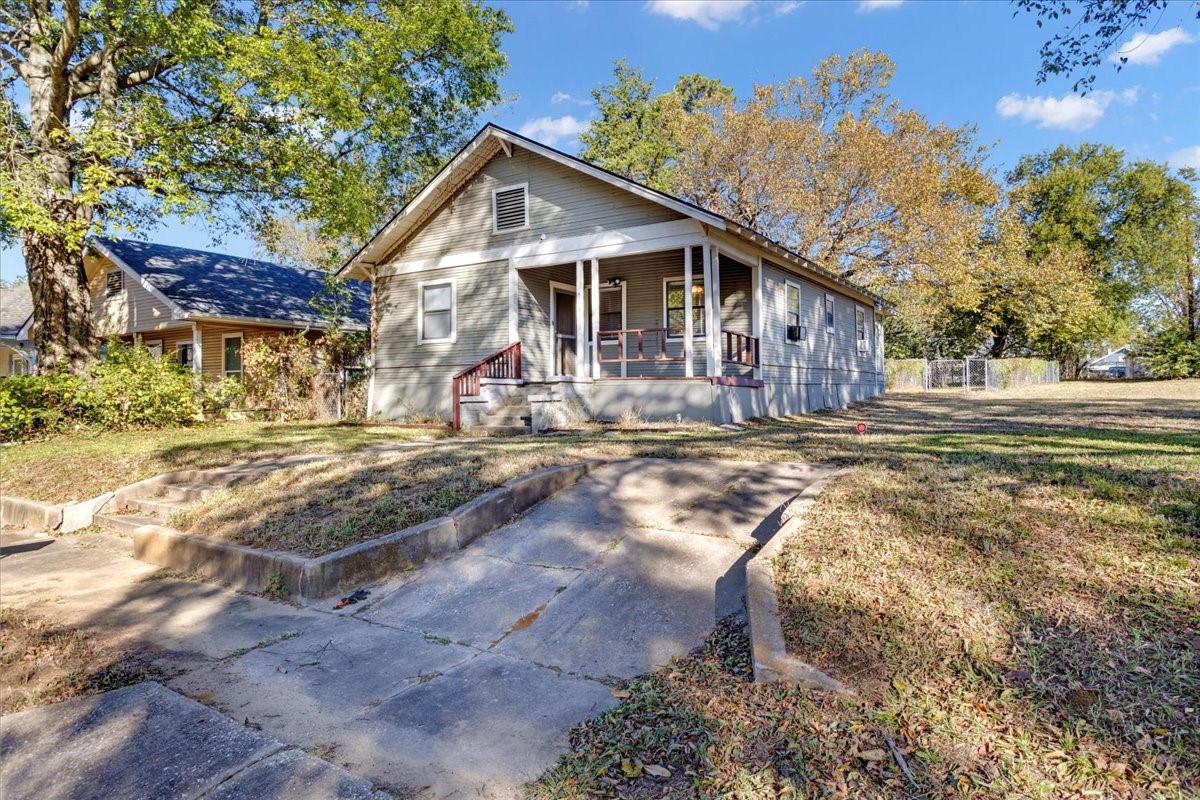 513 W Texas Street Denison TX 75020
