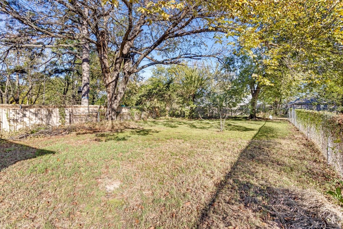 513 W Texas Street Denison TX 75020