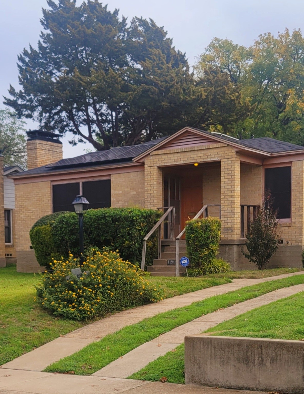 1918 Berwick Avenue Dallas TX 75203