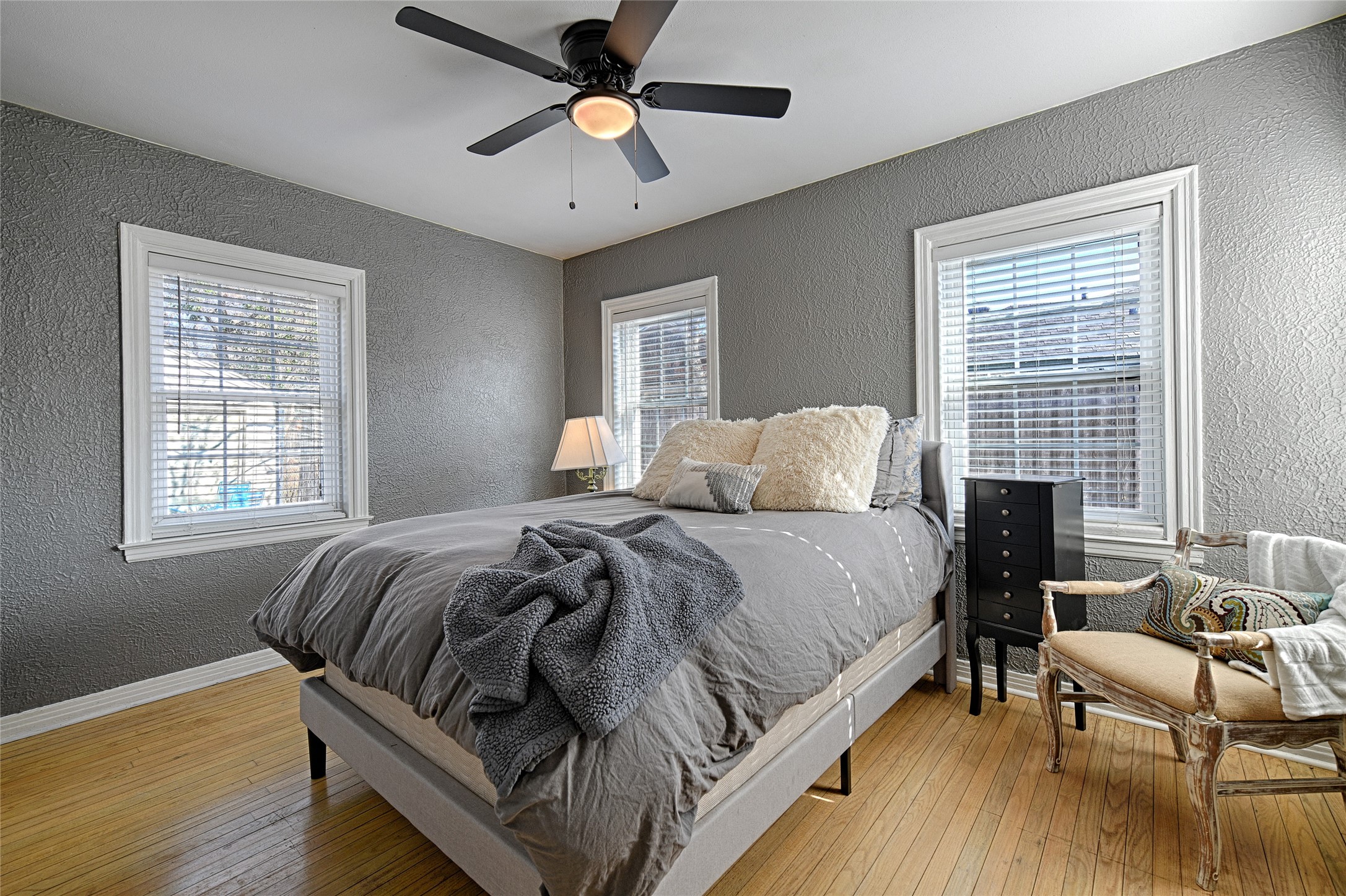 1707 Homewood Place Dallas TX 75224