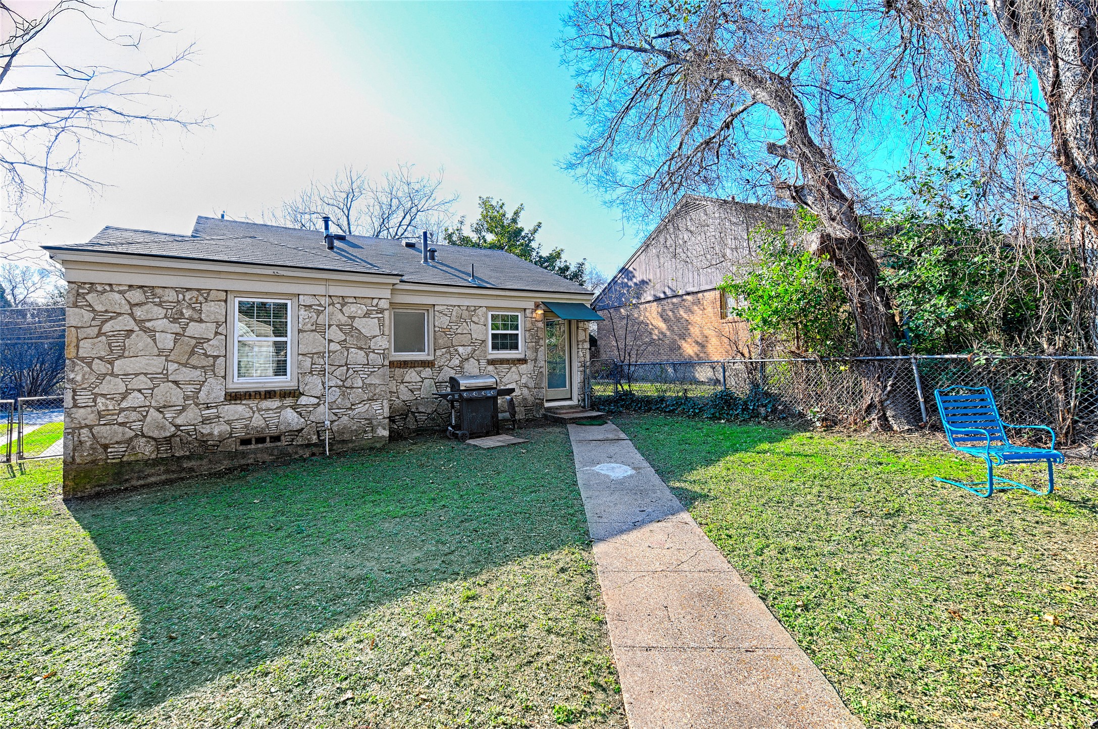1707 Homewood Place Dallas TX 75224