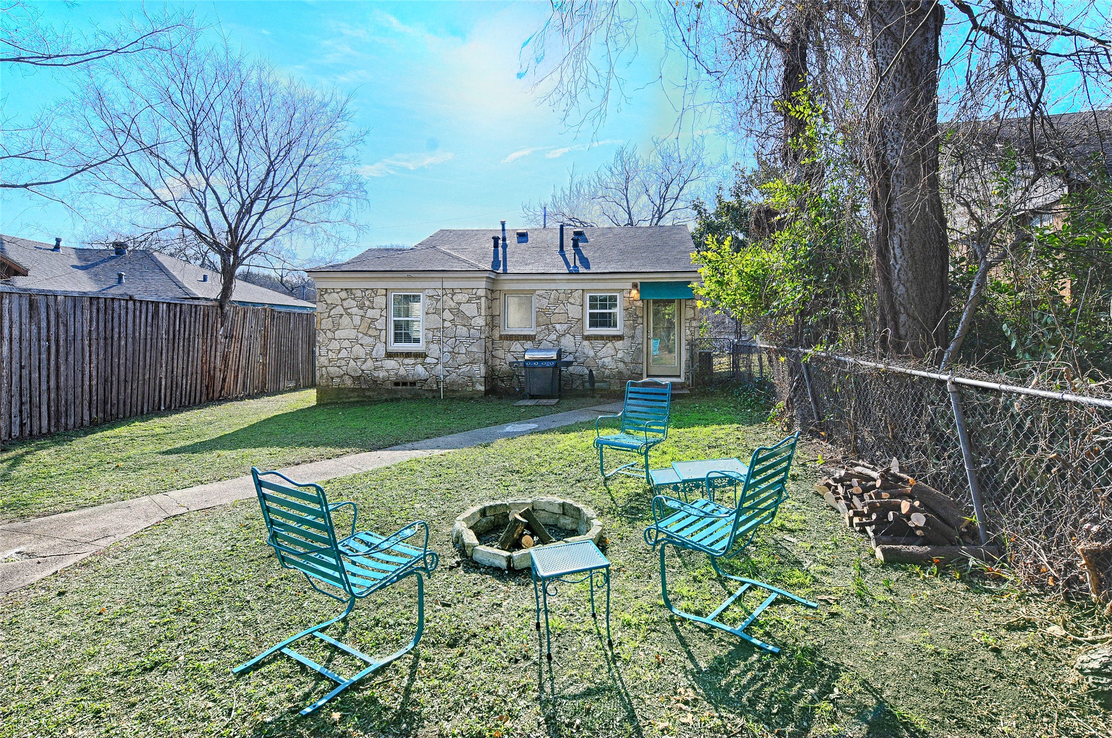 1707 Homewood Place Dallas TX 75224