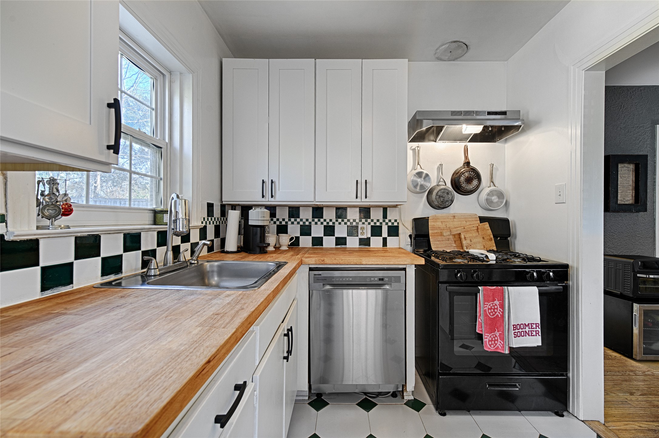 1707 Homewood Place Dallas TX 75224
