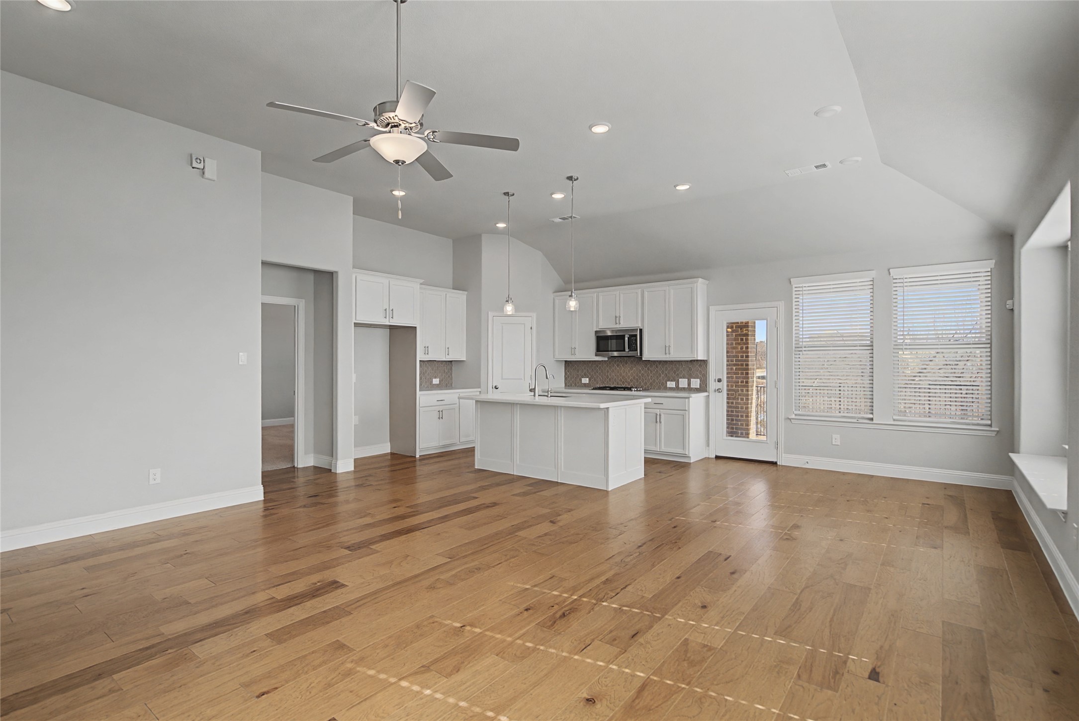 2614 Dakota Circle Corinth TX 76210
