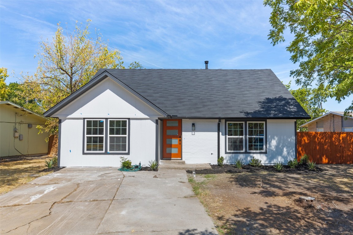 2405 Briarwood Lane Carrollton TX 75006