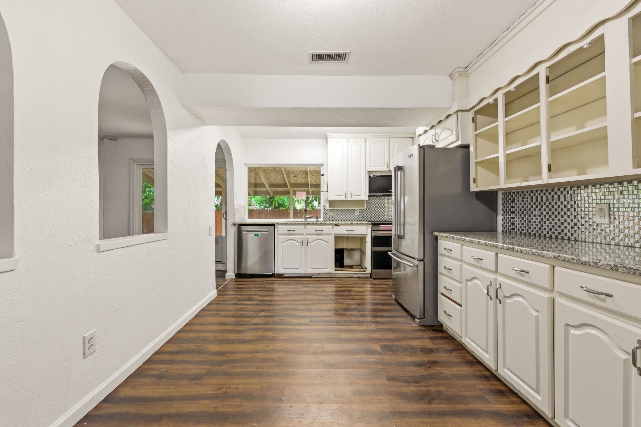 5736 Judie Court Haltom City TX 76148