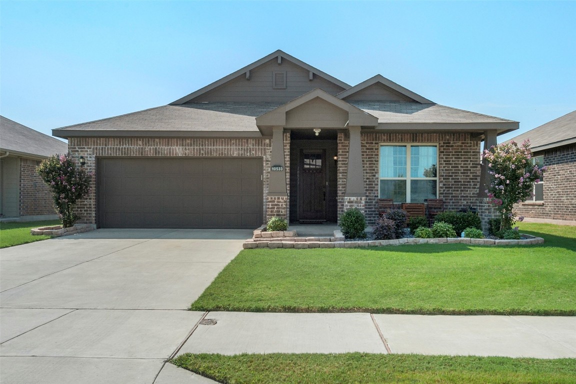 10533 Hartley Lane Fort Worth TX 76108