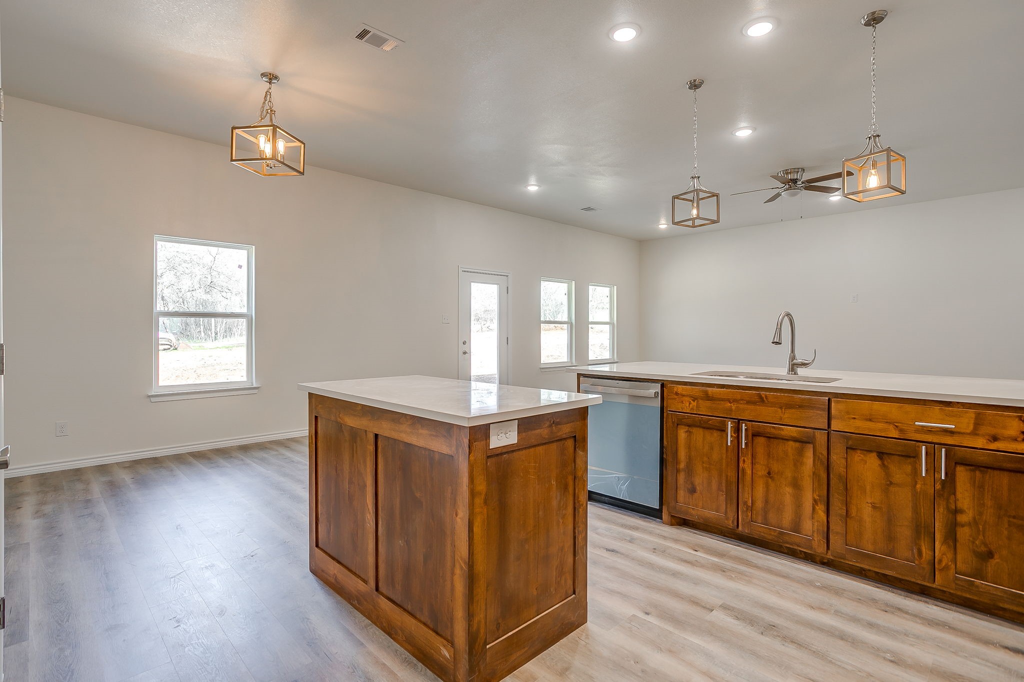 130 Abbott Avenue Covington TX 76636