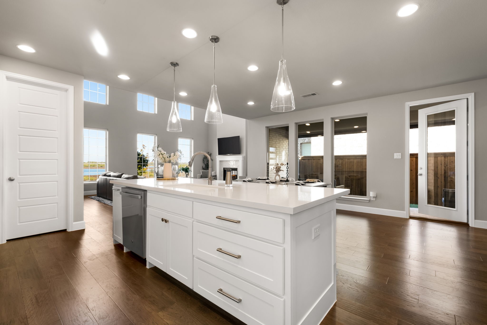 8533 Western The Colony TX 75056