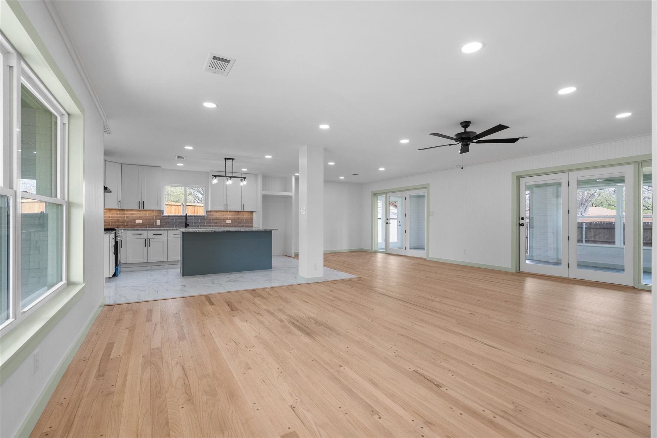 662 Fox Avenue Lewisville TX 75057