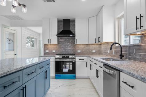 662 Fox Avenue Lewisville TX 75057