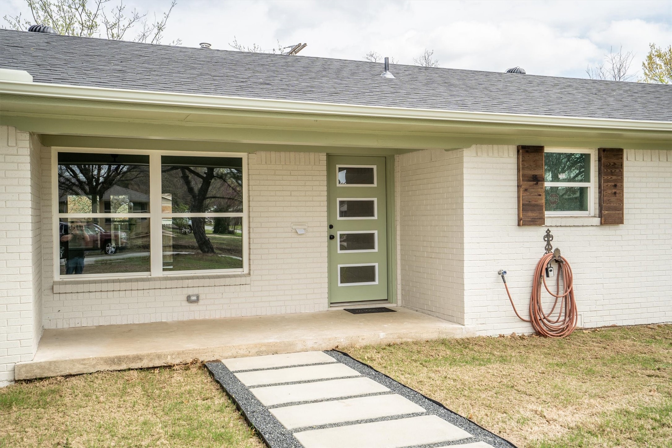 662 Fox Avenue Lewisville TX 75057