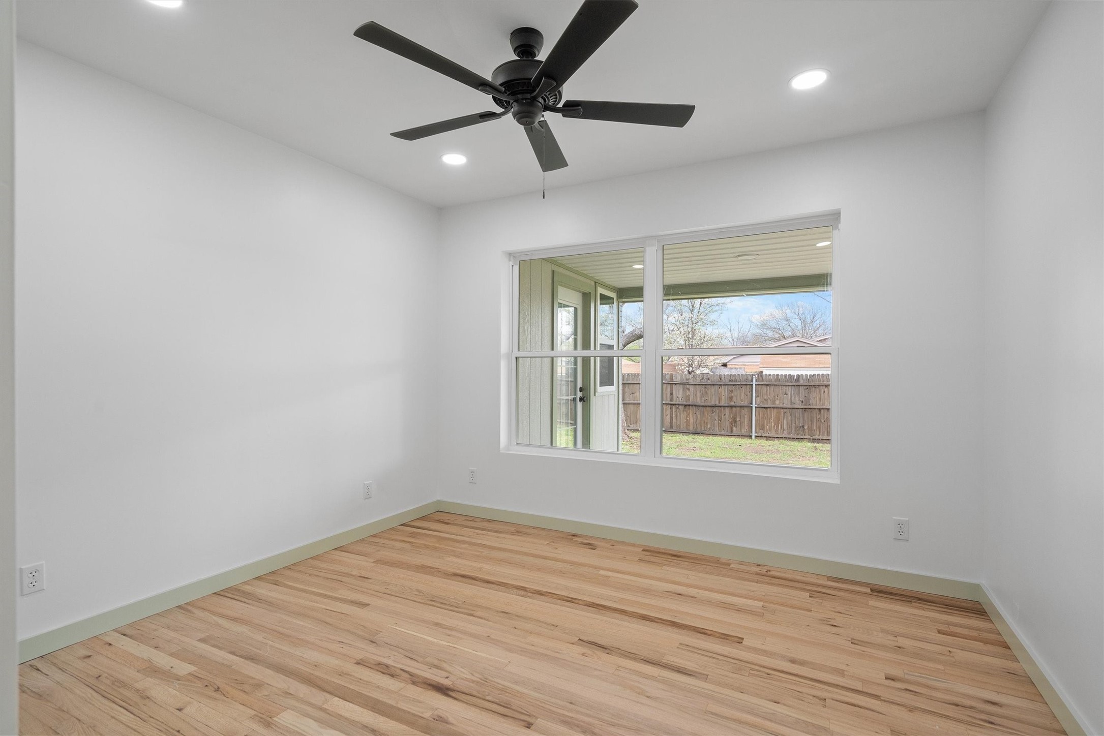 662 Fox Avenue Lewisville TX 75057