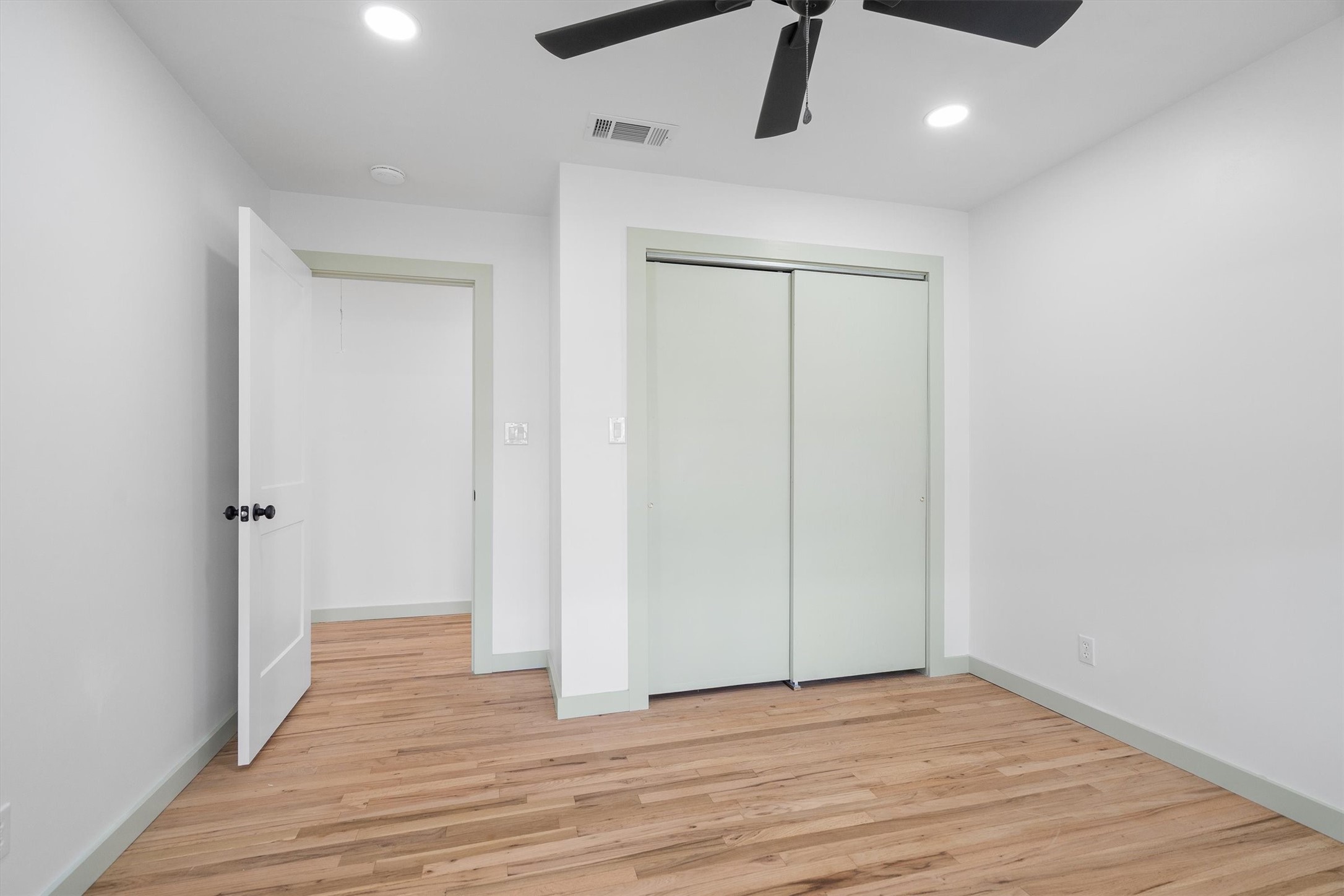 662 Fox Avenue Lewisville TX 75057