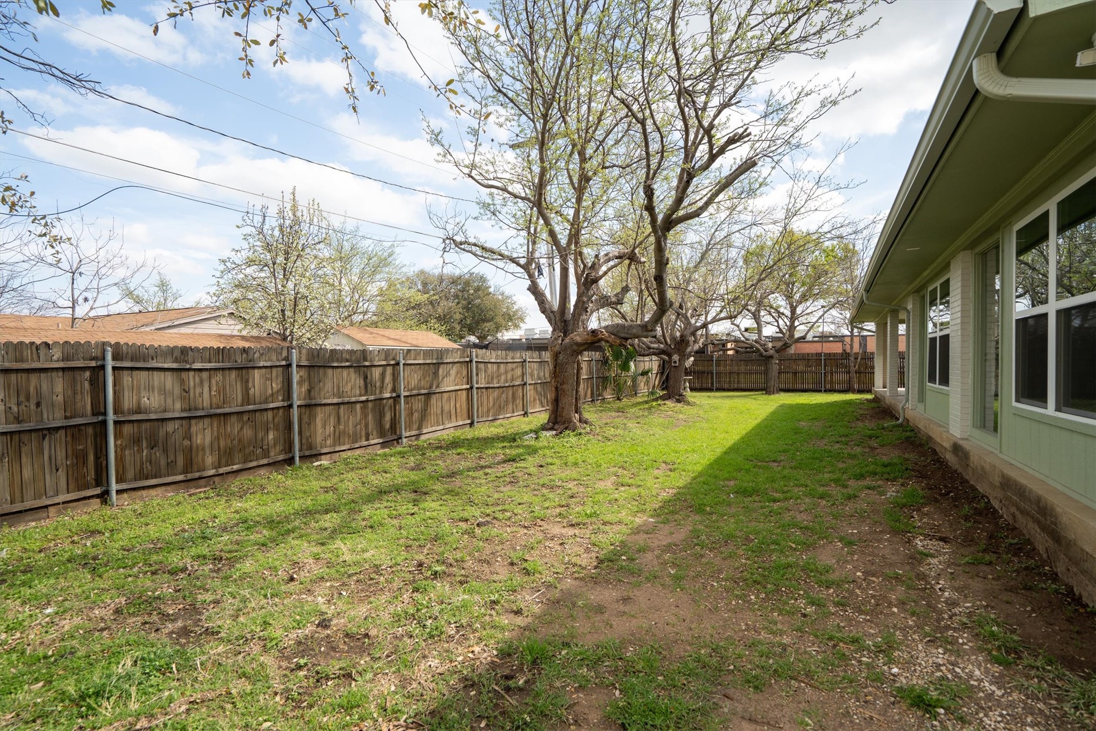 662 Fox Avenue Lewisville TX 75057
