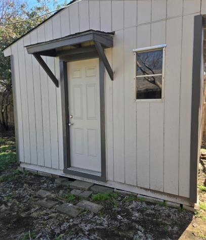 417 Lena Lane Burleson TX 76028