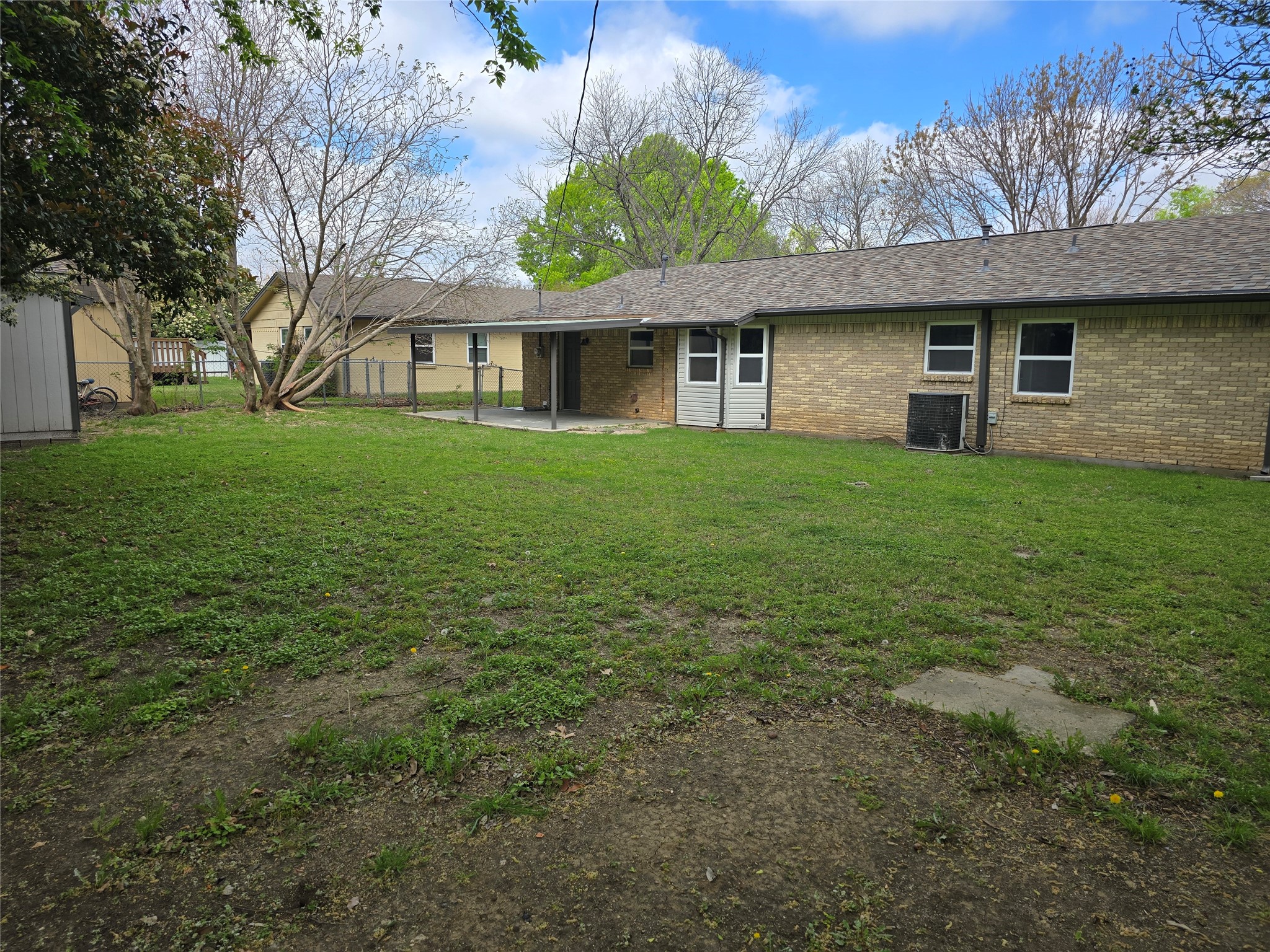 417 Lena Lane Burleson TX 76028