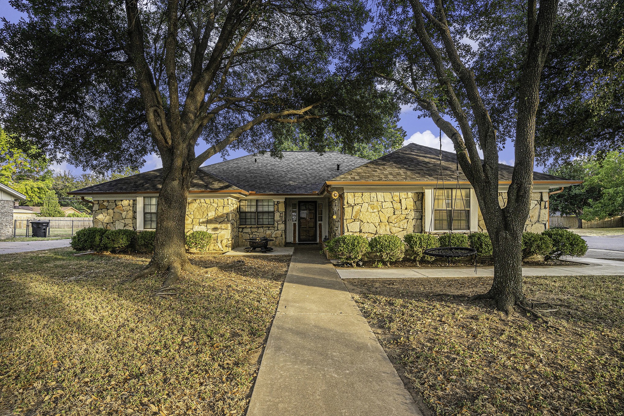 1219 Surry Place Drive Cleburne TX 76033