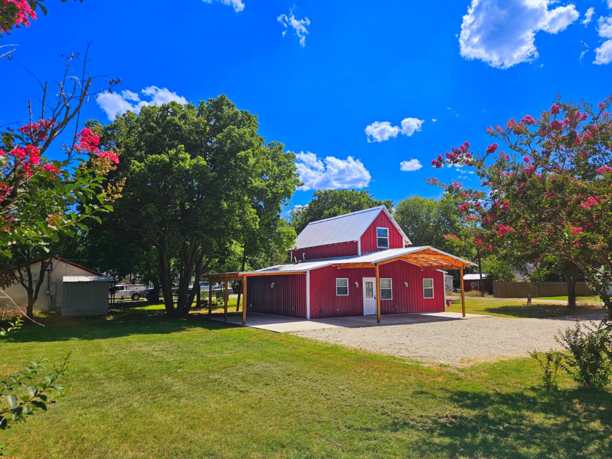409 N 2nd Street Trenton TX 75490