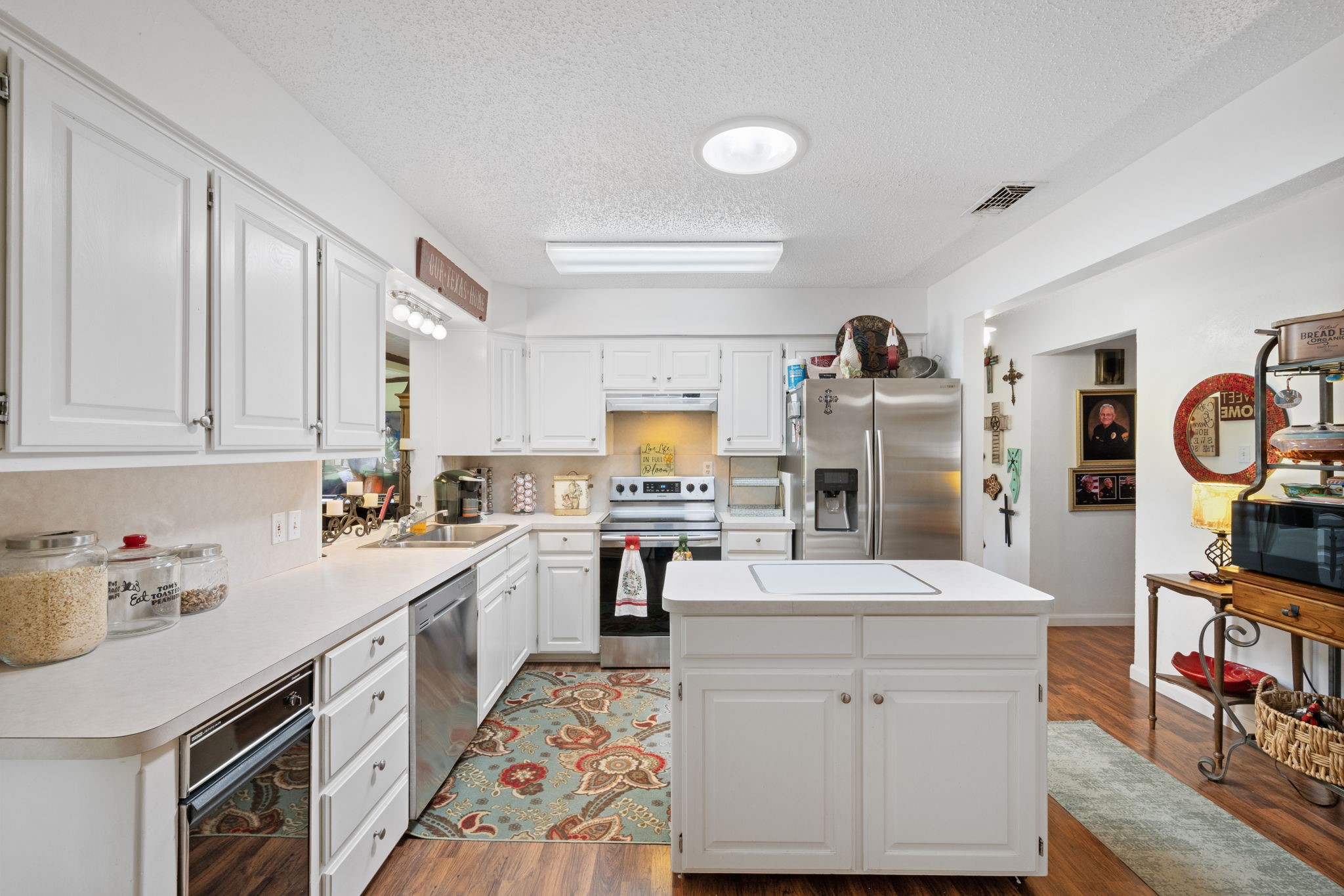 1802 Long Creek Court Granbury TX 76049