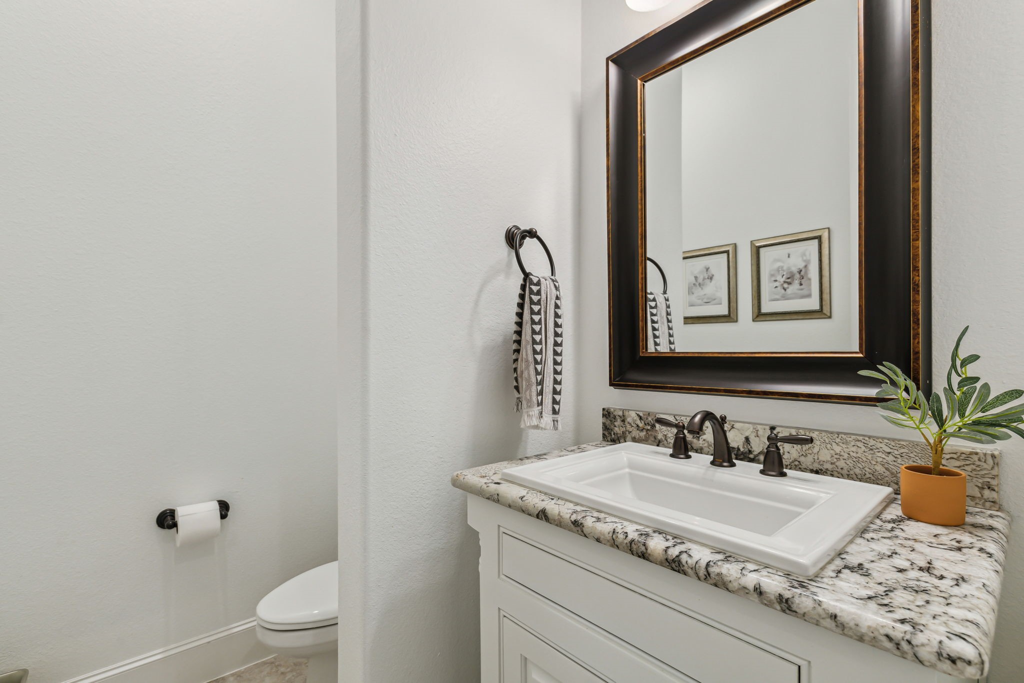 7621 Blackhall The Colony TX 75056