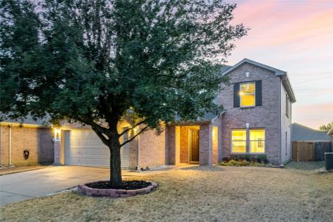 5427 Sabine Lane Grand Prairie TX 75052