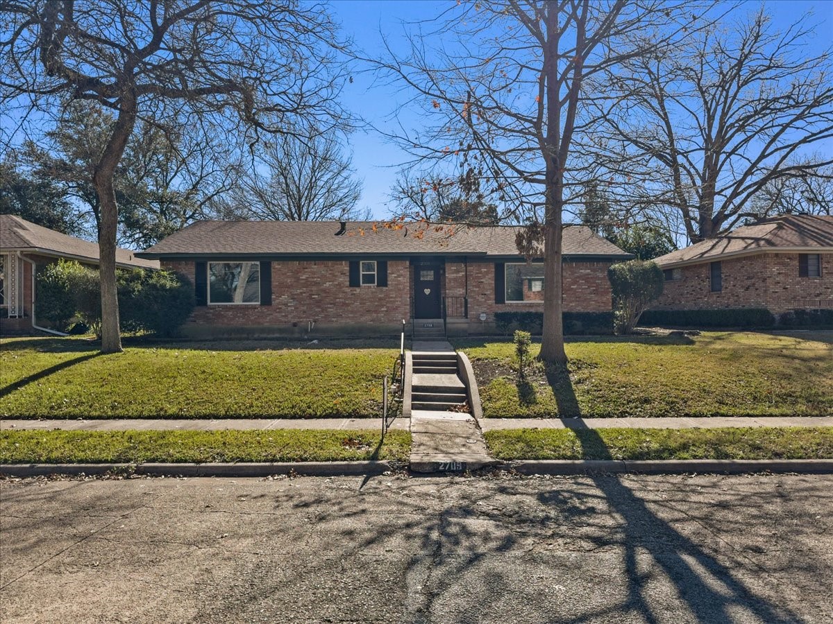 2709 Ripplewood Drive Dallas TX 75228