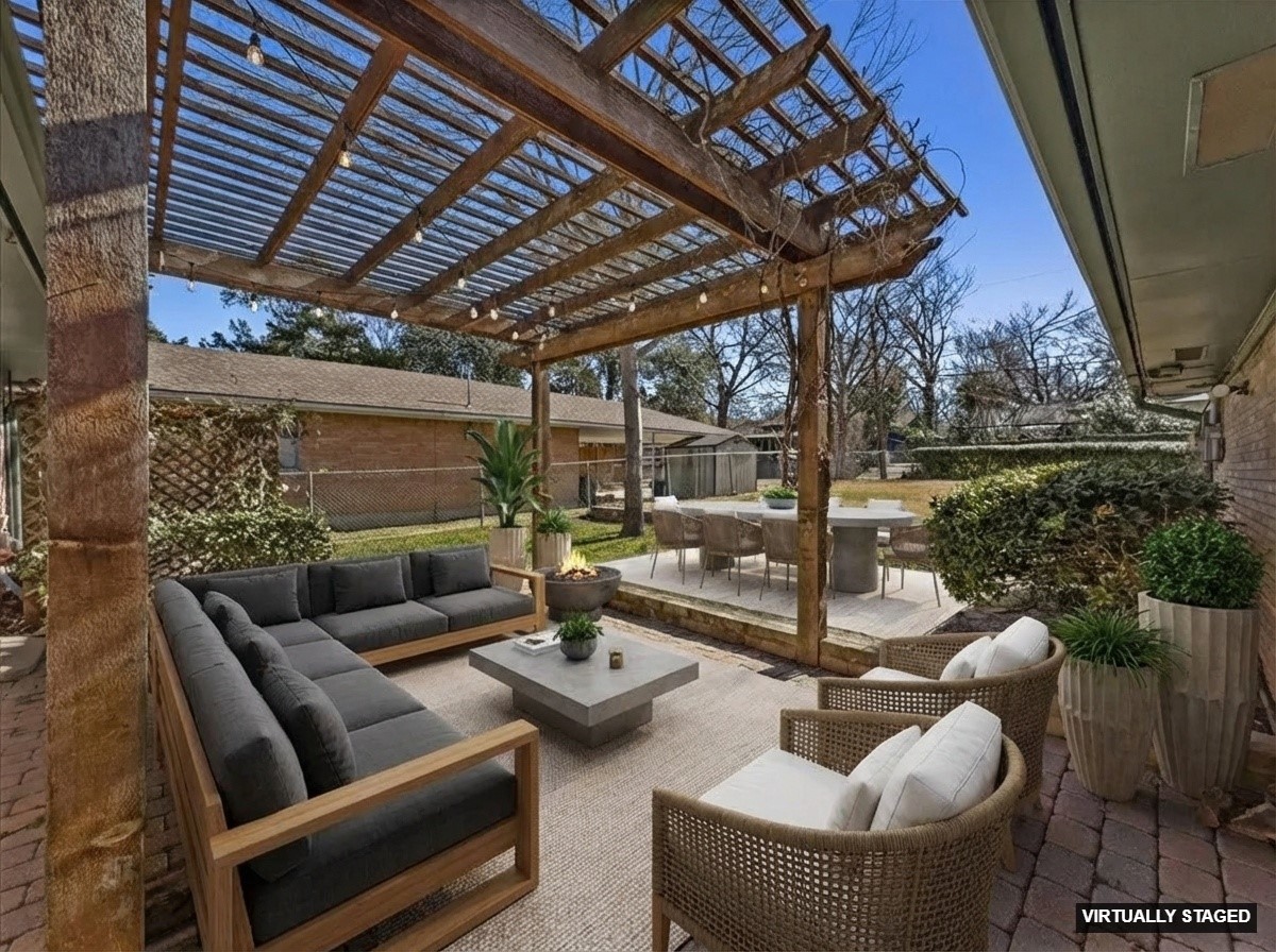 2709 Ripplewood Drive Dallas TX 75228