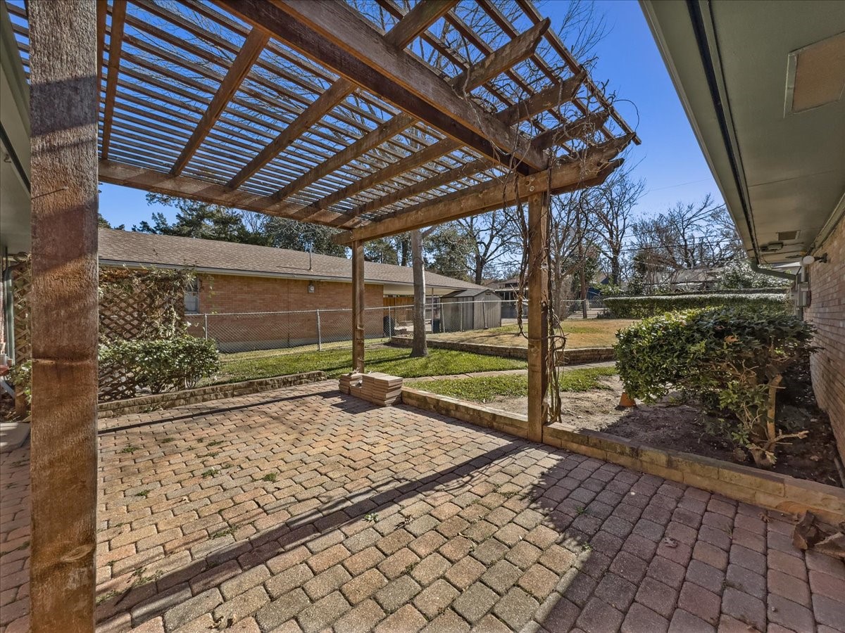 2709 Ripplewood Drive Dallas TX 75228