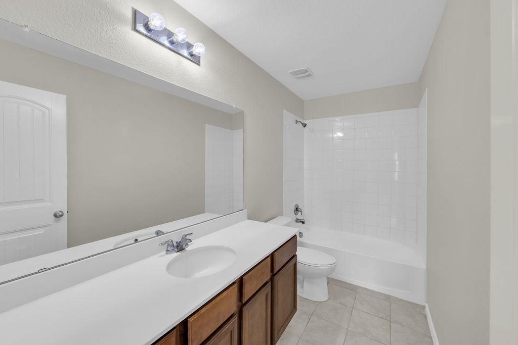 2535 Brentwood Lancaster TX 75134