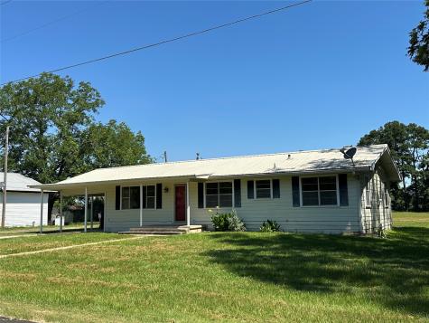 711 Clarksville Road Bogata TX 75417