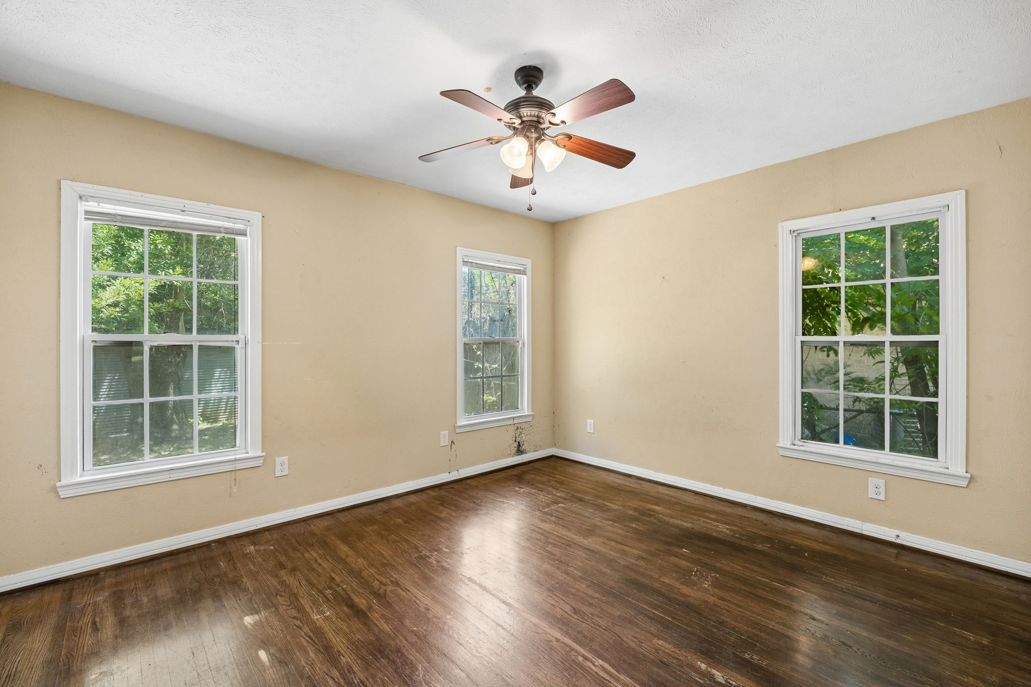 3228 E Perryton Drive Dallas TX 75224